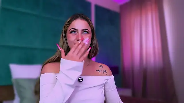 LucyLextonX