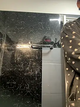 RedAssHottie live cam