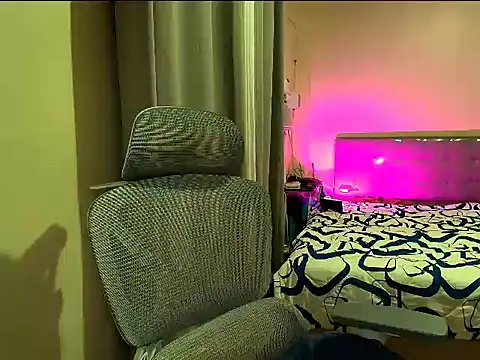 Cock4UrMouth webcam