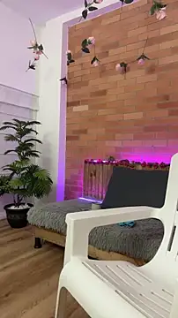 Lucyjoi webcam