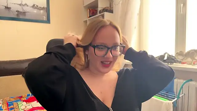 TashaDarm webcam