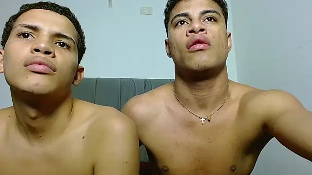 Jose_And_Daniel webcam