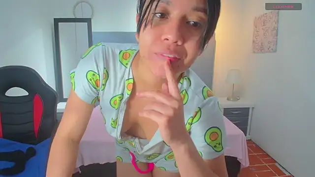 chaneelstark - Chaneelstark's free webcam - UK Sex Cams