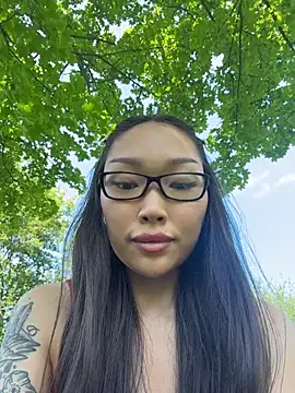 trytomakememoam webcam