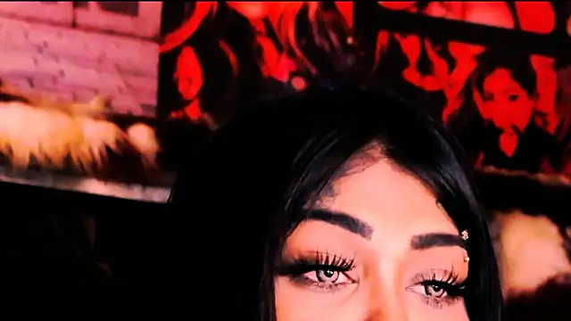 indian_dreamgirl webcam