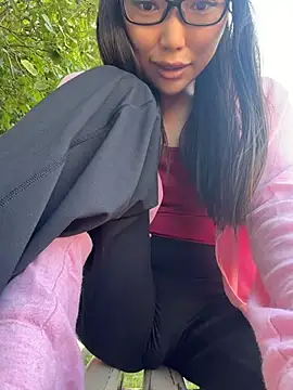 trytomakememoam webcam