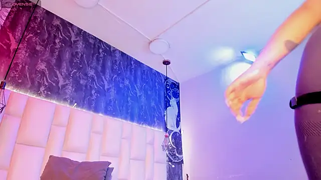 AntonellaQueenn webcam