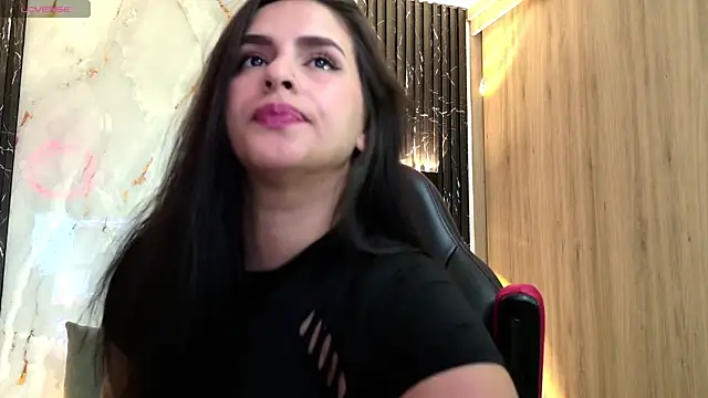 chloeholmes - ChloeHolmes's free webcam - UK Sex Cams