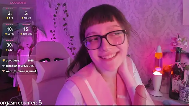 RileyNymph webcam