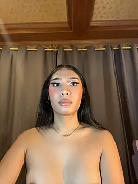 hugecock_tamira webcam