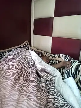 petiteQueen-BigDaddy webcam