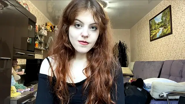 BuzzingRaid live webcam show
