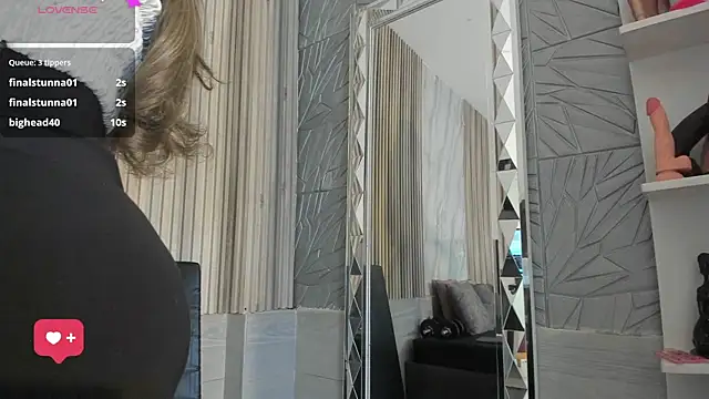 BriannaChelsea webcam