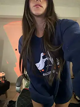 aly_golden_ live sex cam