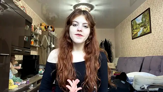BuzzingRaid live webcam show