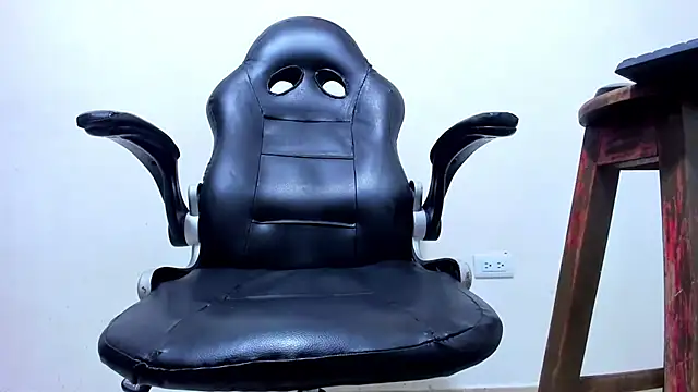 miss_bigcockts webcam