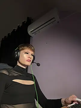 FemboyShow webcam