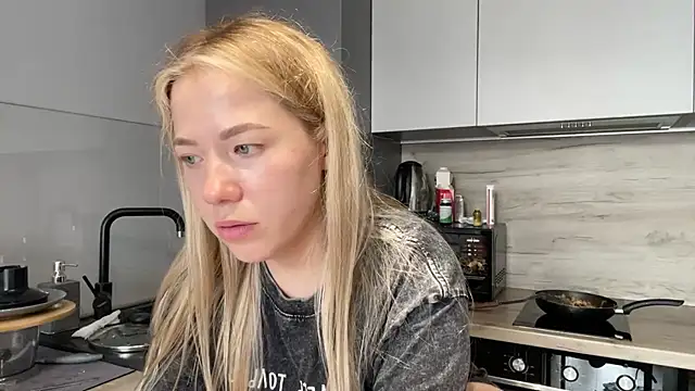 alyrasun webcam