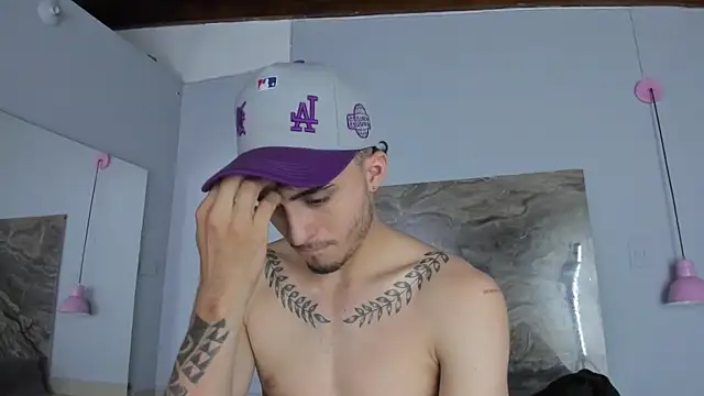 James-06 webcam