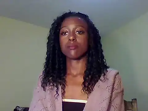 HotSkinnyLady webcam