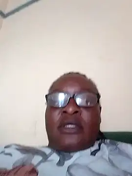 Ebonypearl2 live cam on StripChat