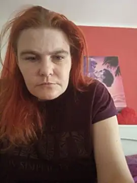 GoldenWifee webcam