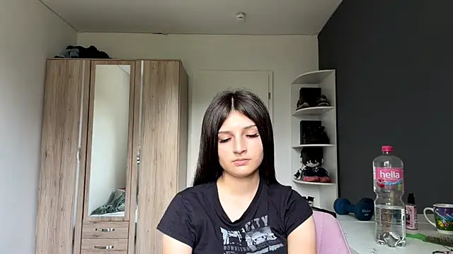 SpanishRooter live webcam show