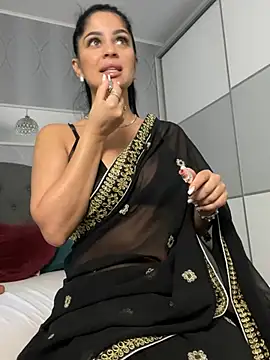 _adelle live cam