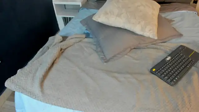 charlie___musk (M twink) - Let´s cum together!