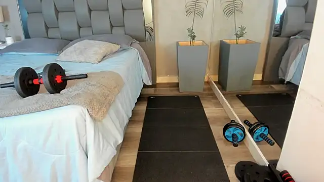 Charlie___Musk webcam