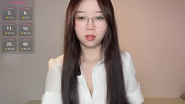 77-Vicky webcam