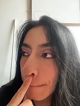 Lucyjoi webcam