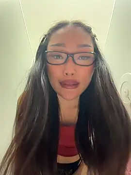 AdriaNochi live cam