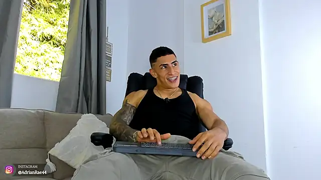 Mr_adrian live cam on StripChat