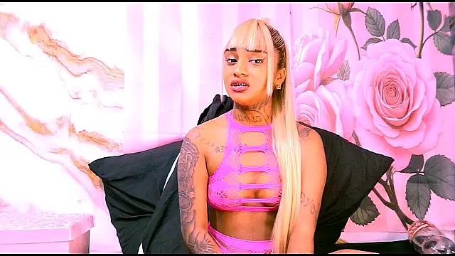indian_barbie webcam