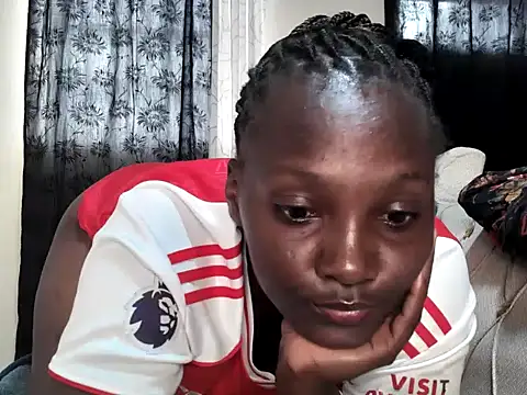 sexyleah25 webcam