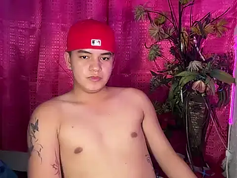 urbigcutienasio webcam
