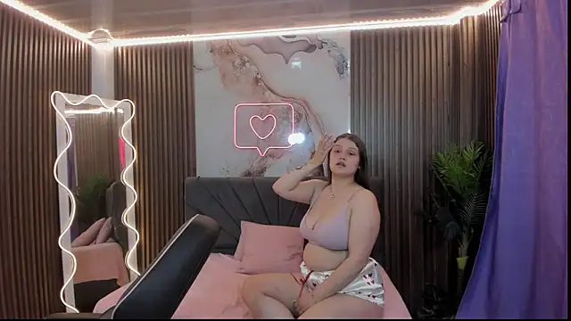 Krysstal_tay1 webcam