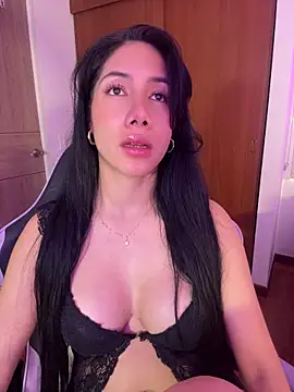 ArianaReynoldss webcam
