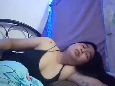 Asianhotskinny webcam