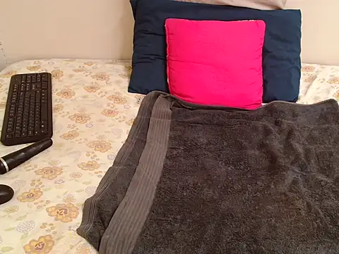KittyPussyZA webcam