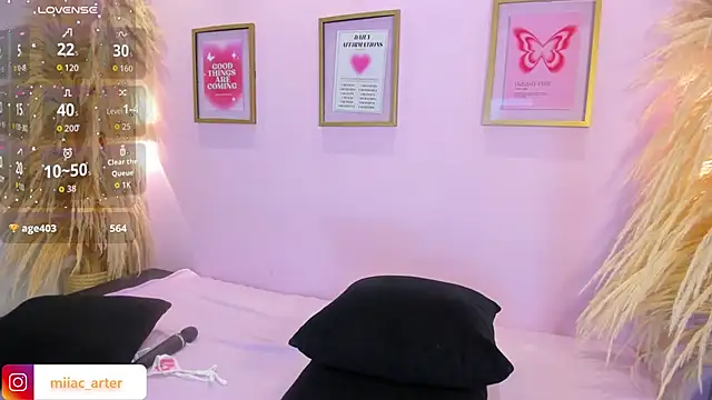 MiaaCarter_ webcam