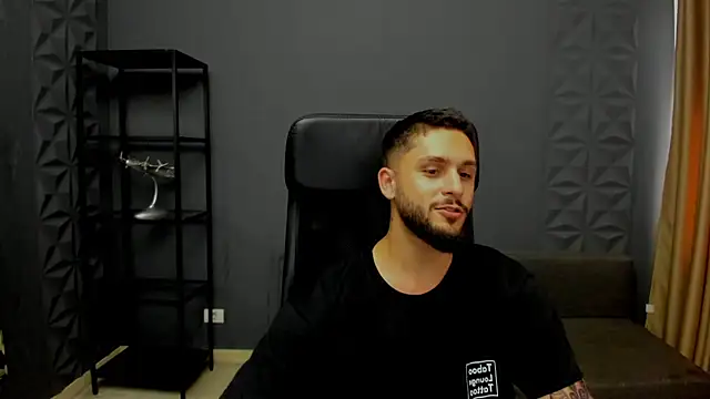 TroyWadee webcam
