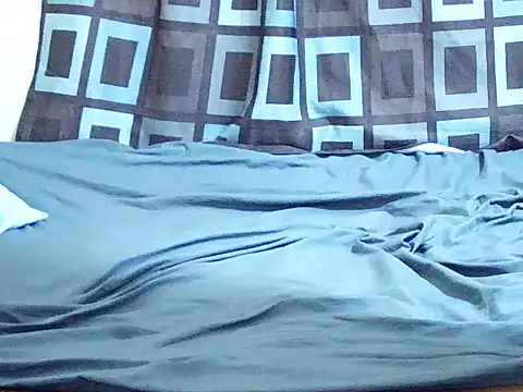 lewiskip245 webcam