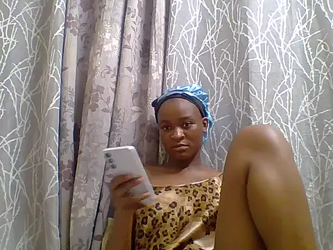 petitedesire-7 webcam