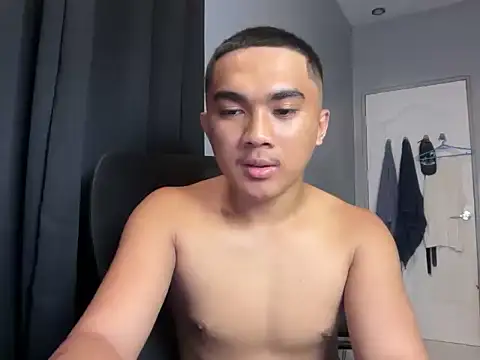 pinoyAdrianneXXX webcam