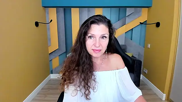 EllaLong live webcam show