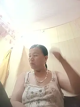 Chilly-wet live sex cam