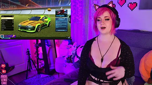 Angel-Lewd-Cake live cam