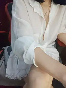 Alone_nothing live cam